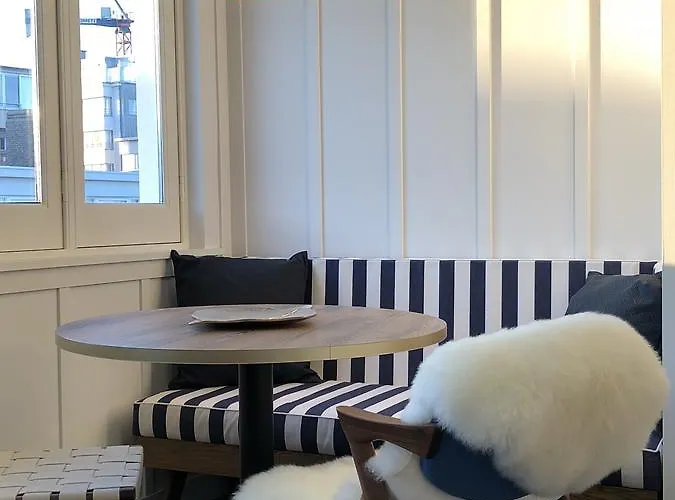 Getaway Aparthotel 4*