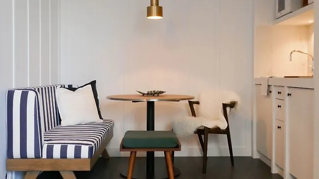 Getaway Aparthotel 4*